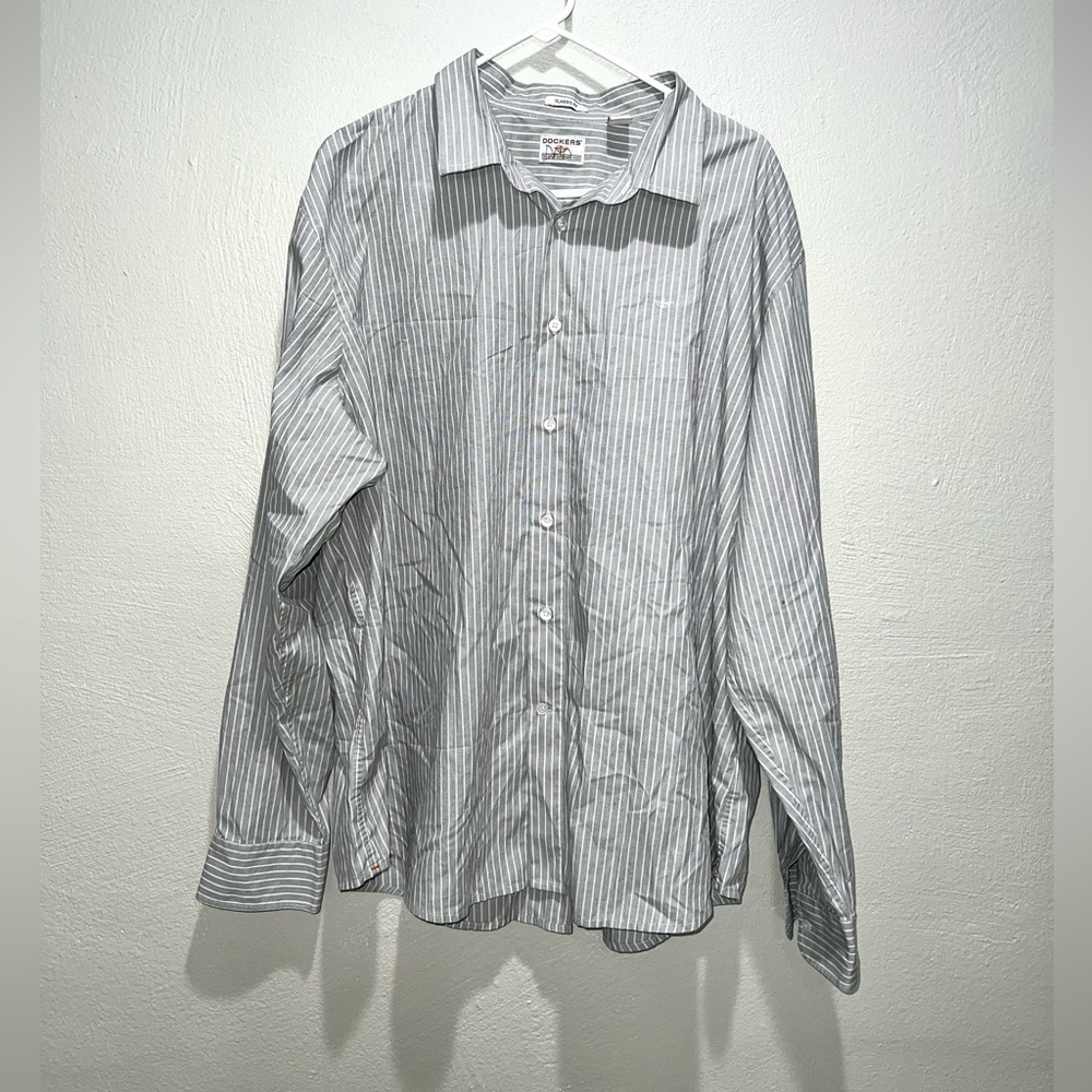 Dockers Gray White Strip Classic Fit Button Down Long Sleeve Shirt